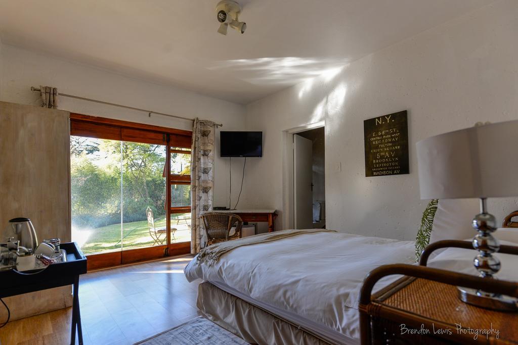 50 On Shepherd Boutique Guest House Sandton Esterno foto