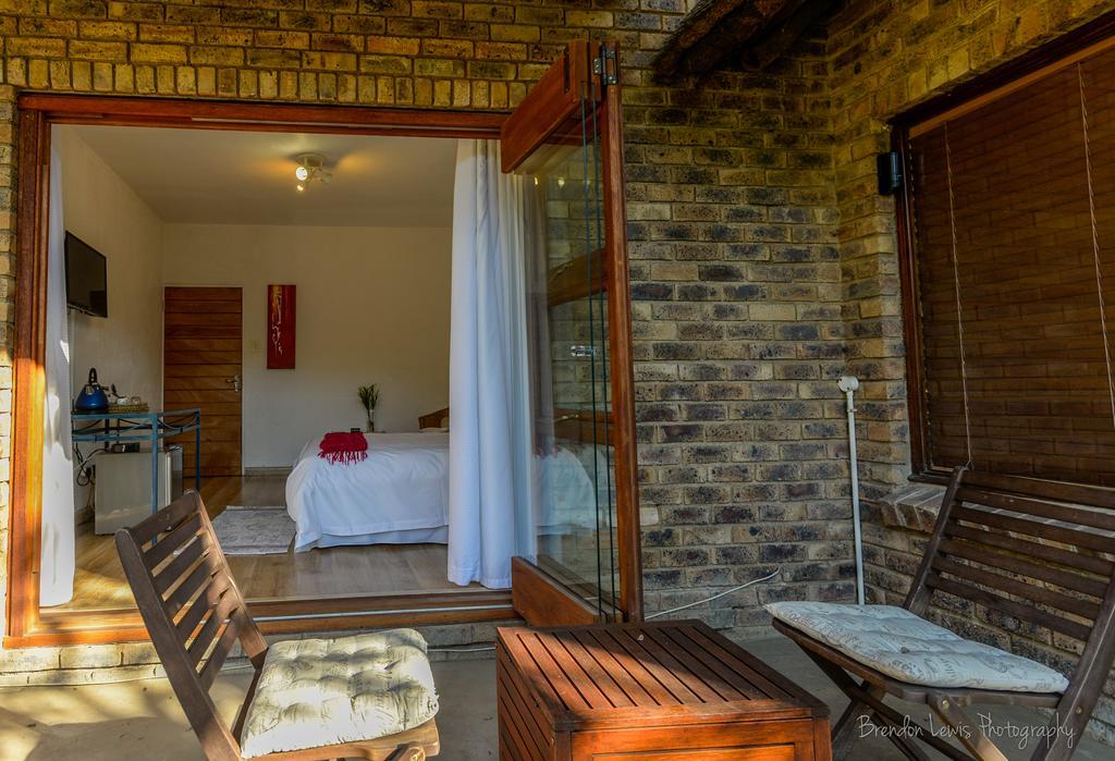 50 On Shepherd Boutique Guest House Sandton Esterno foto