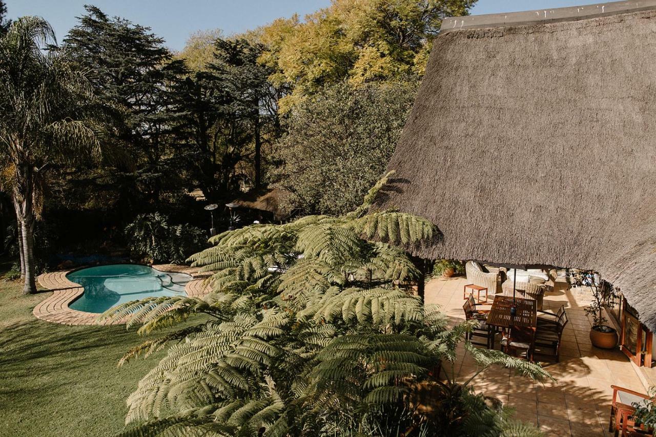 50 On Shepherd Boutique Guest House Sandton Esterno foto